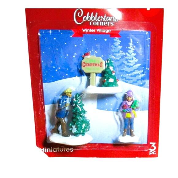 Cobblestone Corners Winter Village Miniature Figurines Set of 3 Christmas Trees - Picture 1 of 1